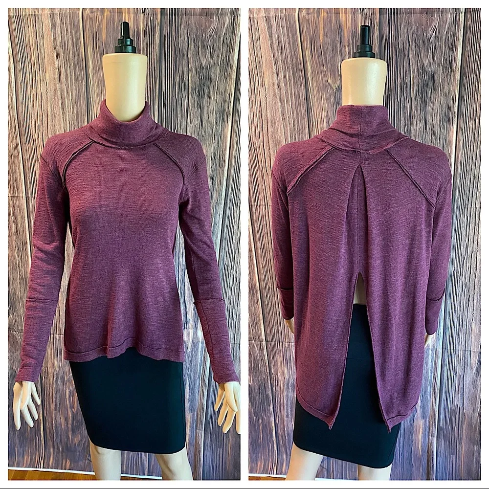 Free People size XS purple turtle neck boho long sleeve blouse sweater